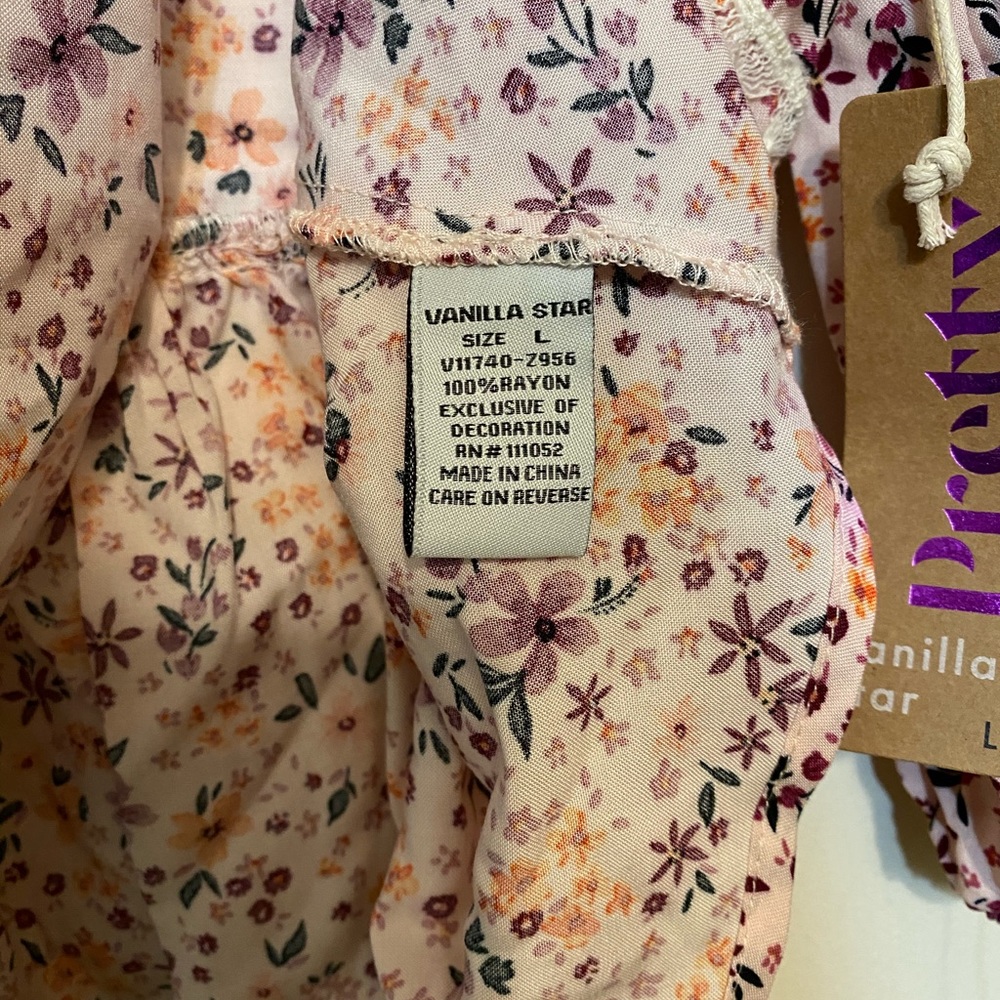 NWT Vanilla Star pink floral vneck high low blouse - Picture 4 of 7